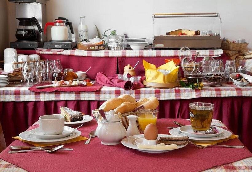 ホテル Agritur La Cort