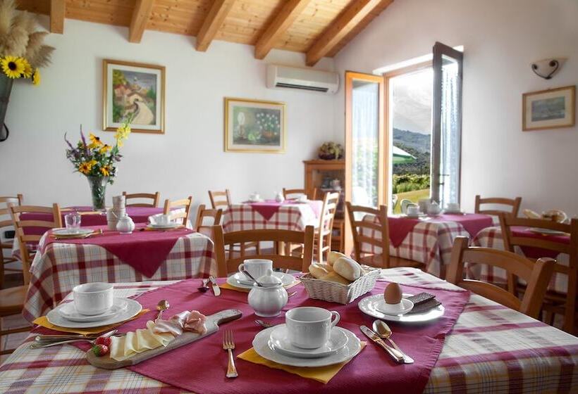 ホテル Agritur La Cort