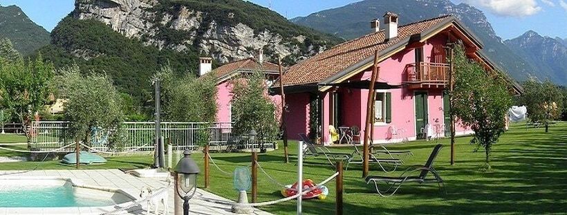 هتل Agritur La Cort