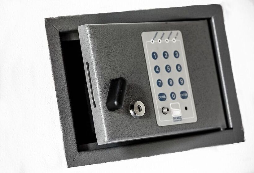 هتل Agritur La Cort