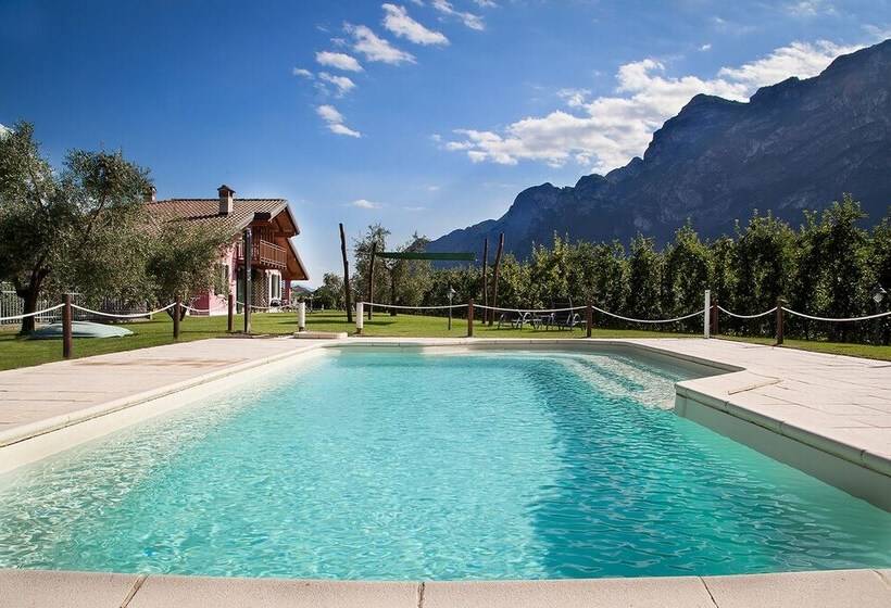 هتل Agritur La Cort