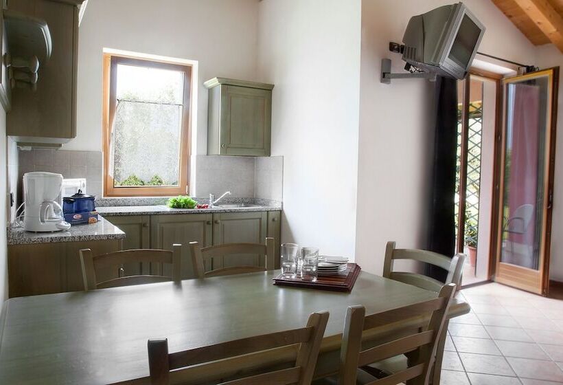 ホテル Agritur La Cort