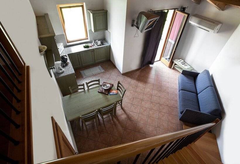 ホテル Agritur La Cort