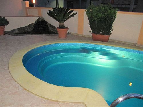 هتل Guest House Aks