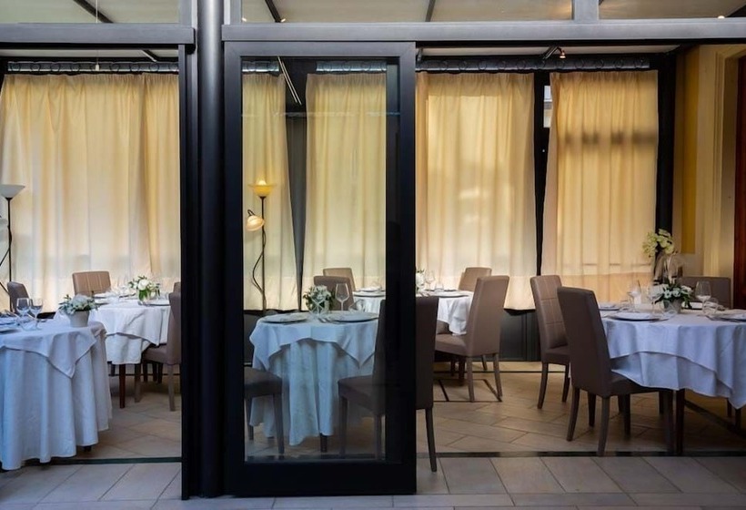 ホテル Albergo Alassio