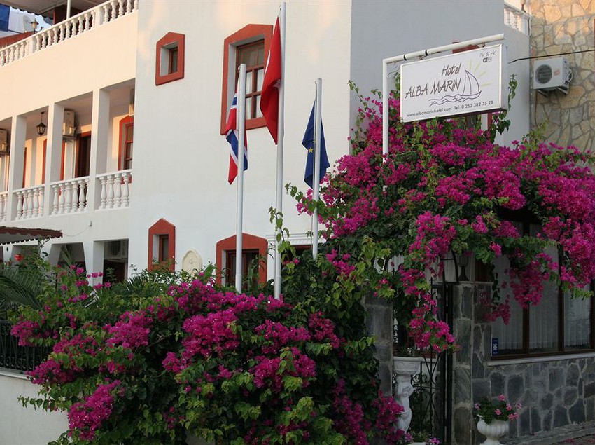 Отель Alba Marin