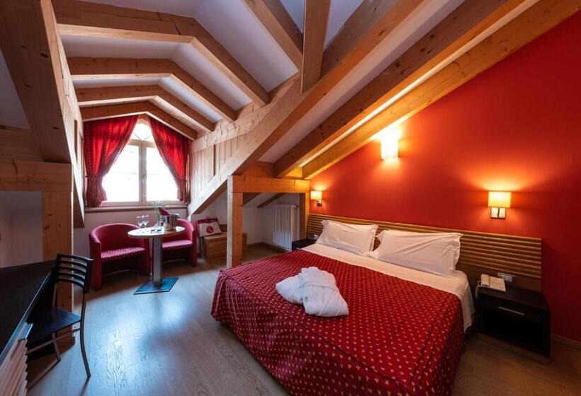 בית מלון כפרי Albergo Cavallino Bianco