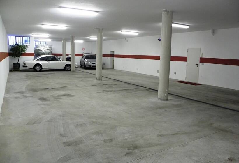 Отель Albergo Della Ceramica