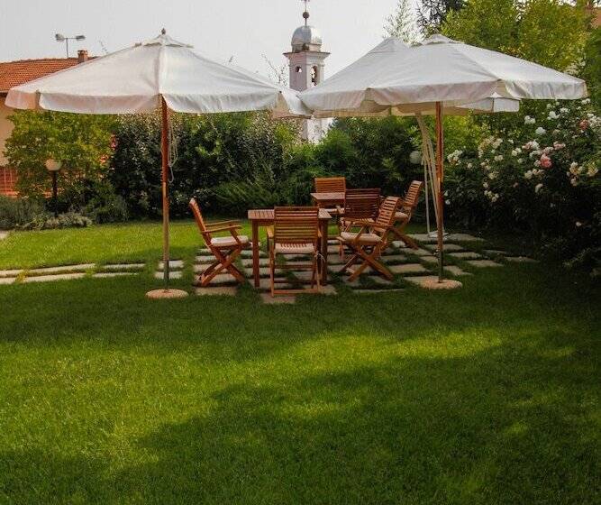 Отель Albergo Della Ceramica