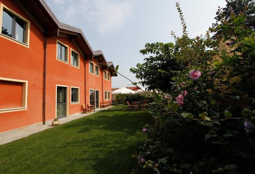 Отель Albergo Della Ceramica