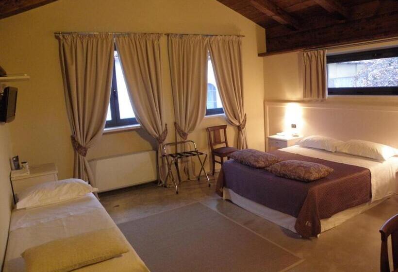 Отель Albergo Della Ceramica