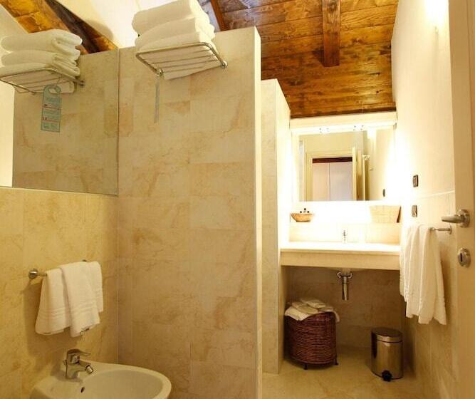 Отель Albergo Della Ceramica