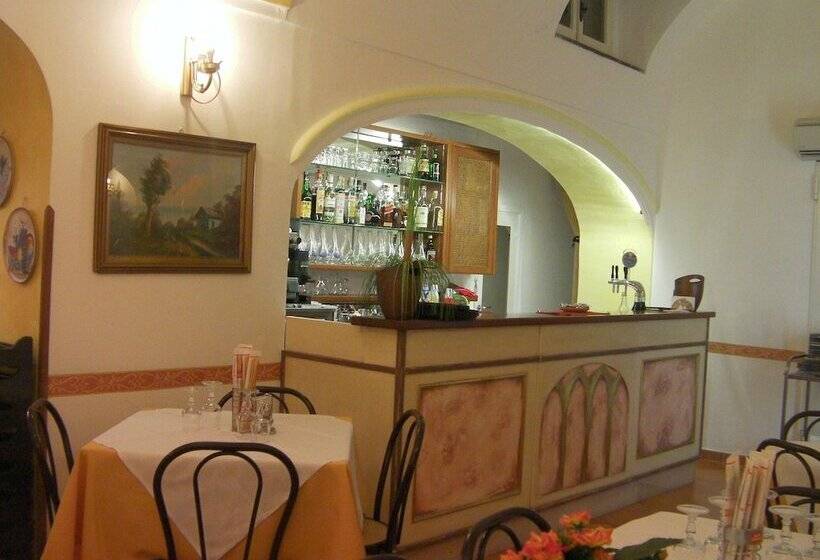 ホテル Albergo S. Andrea