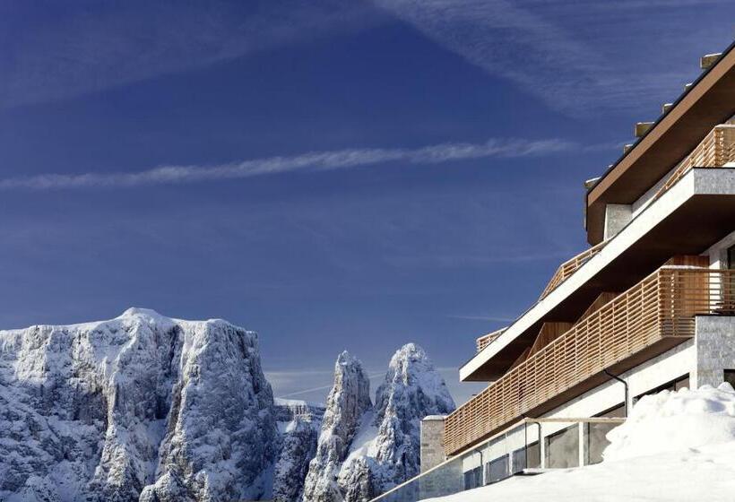هتل Como Alpina Dolomites