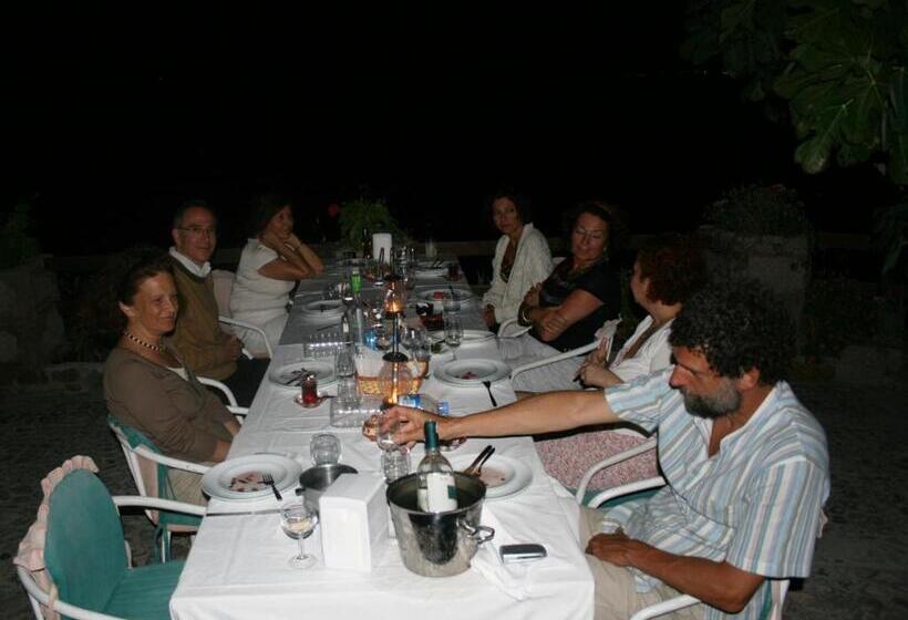 בית מלון כפרי Assos Terrace