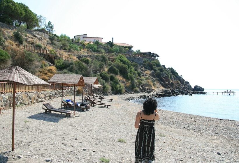 בית מלון כפרי Assos Terrace