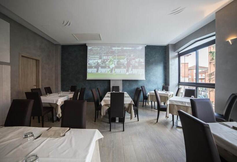 בית מלון כפרי Astoria