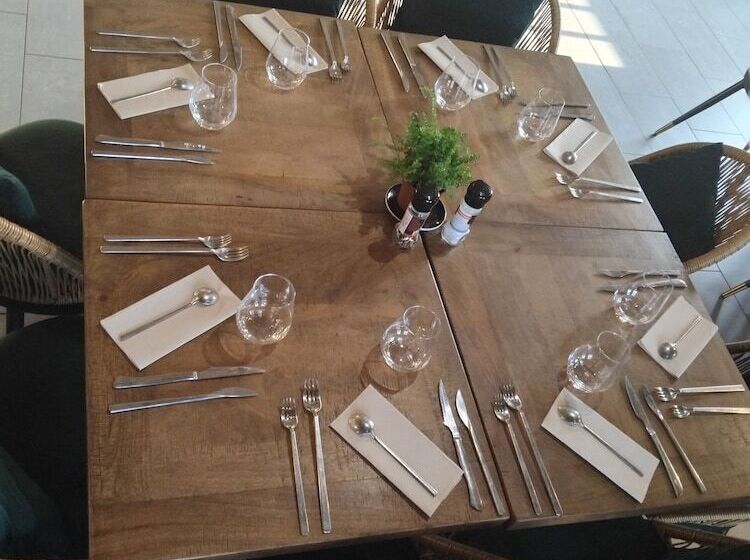 בית מלון כפרי Auberge Le Prieuré Des Gourmands