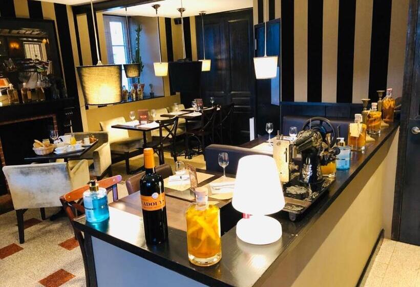 בית מלון כפרי Aux 13 Arches