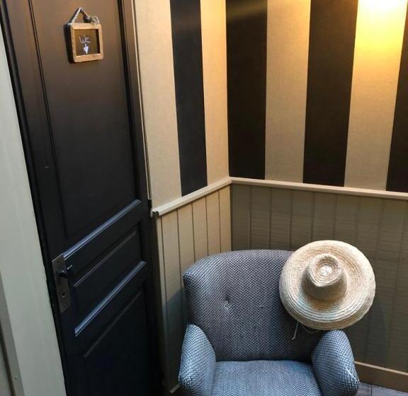 בית מלון כפרי Aux 13 Arches