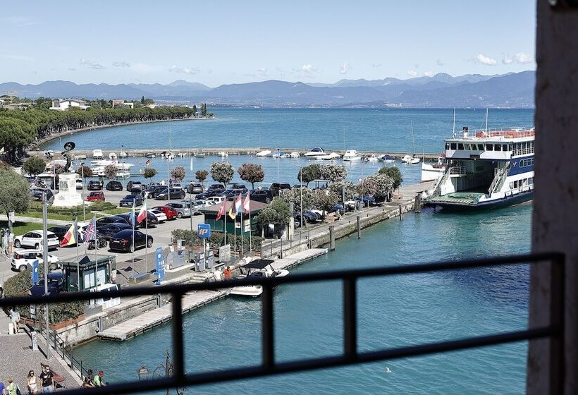 Отель Bell Arrivo By Dori