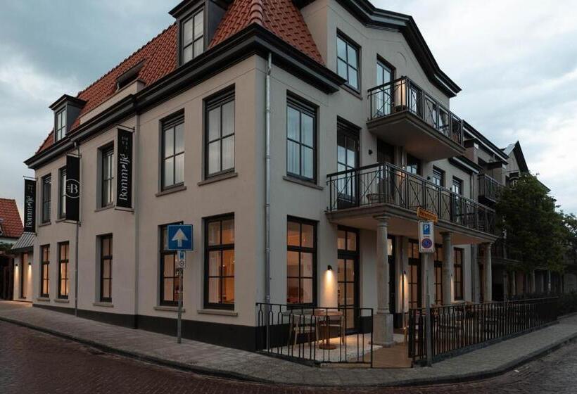 هتل Bommelje