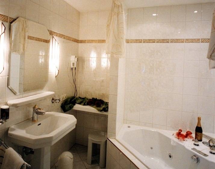 ホテル Burg Colmberg