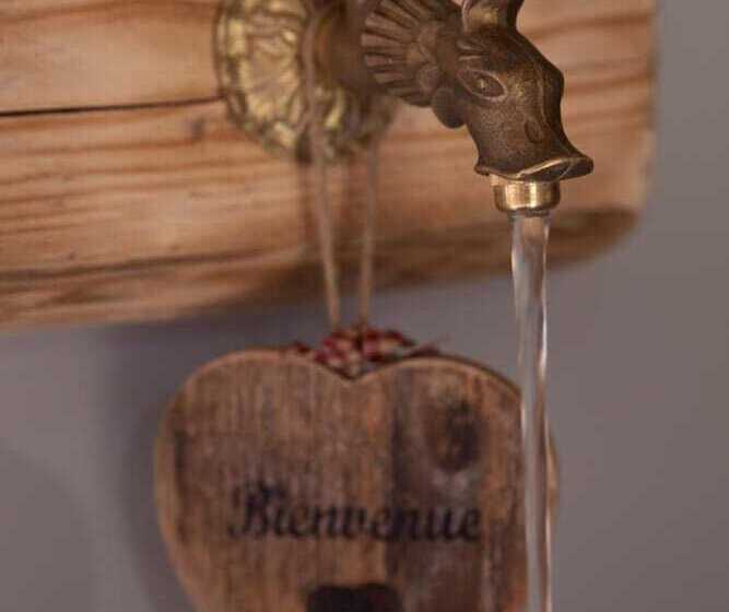 فندق Chalet Hôtel Les Cimes