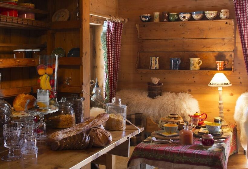 בית מלון כפרי Chalet Hôtel Les Cimes