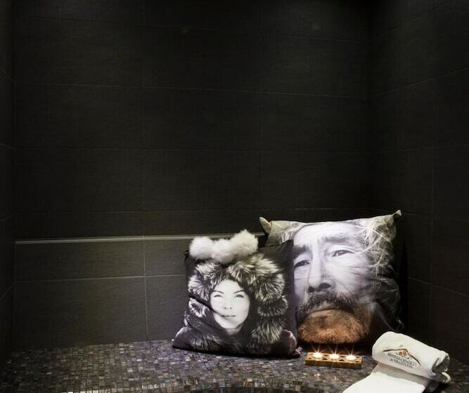 בית מלון כפרי Chalet Hôtel Les Cimes