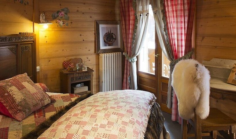 בית מלון כפרי Chalet Hôtel Les Cimes