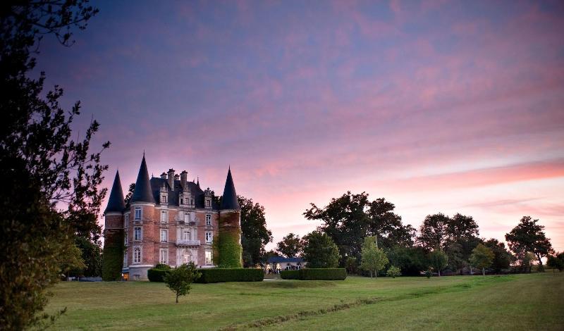 בית מלון כפרי Chateau D Apigne Rennes