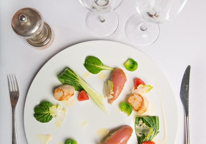 בית מלון כפרי Chateau D Apigne Rennes