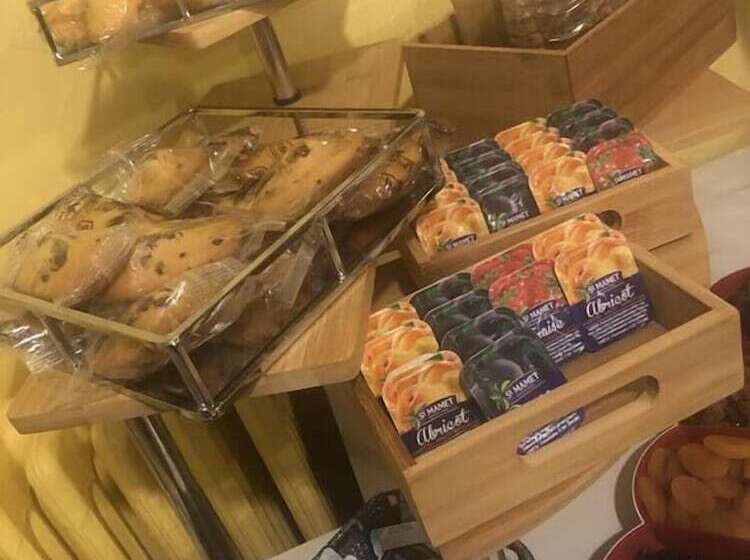 Отель Christina