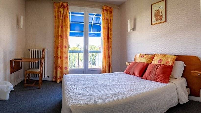 Отель Christina