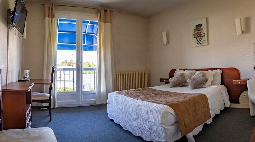 Отель Christina