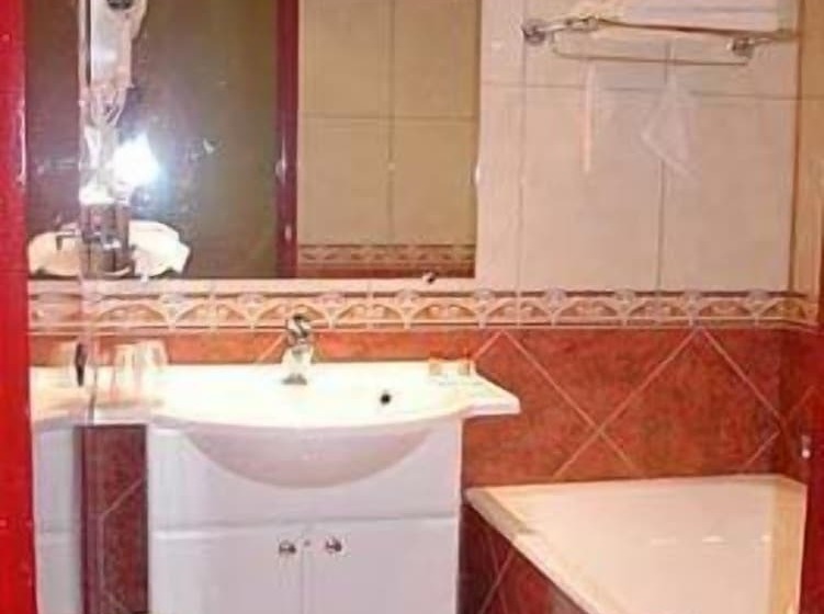 Cit Hotel   Hotel Le Cèdre