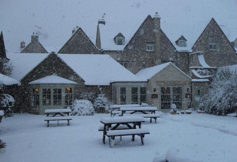 Corinium Hotel & Restaurant