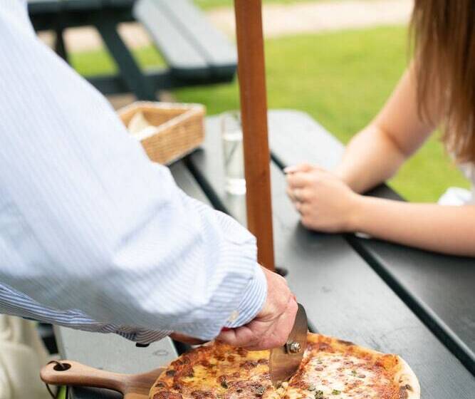 Corinium Hotel & Restaurant