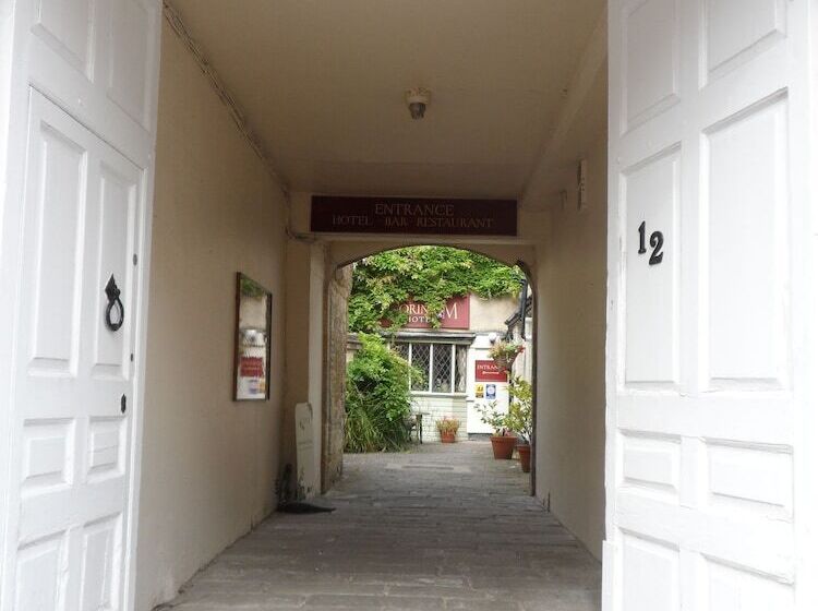 Corinium Hotel & Restaurant