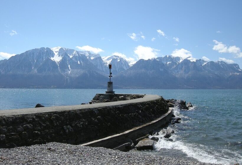 Отель De La Vieille Tour