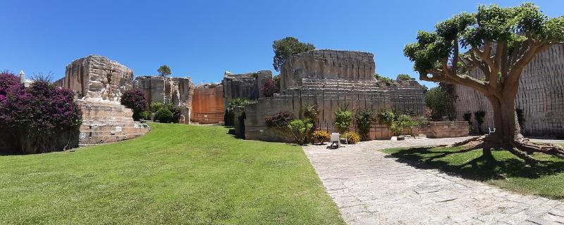 هتل Delle Cave