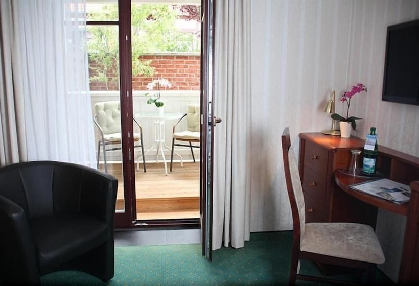 Отель Doberaner Hof