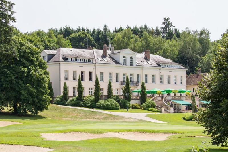 Отель Domaine Et Golf De Vaugouard  La Maison Younan
