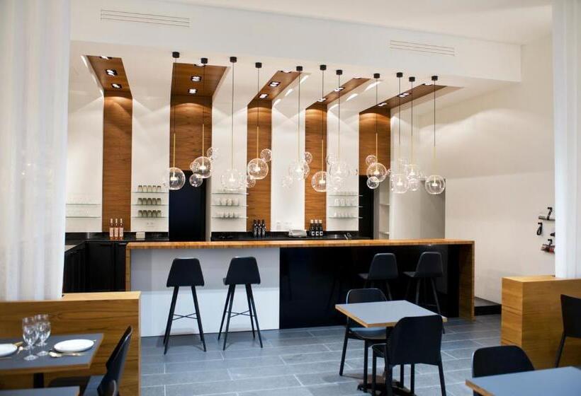 酒店 Du Centre Nautique