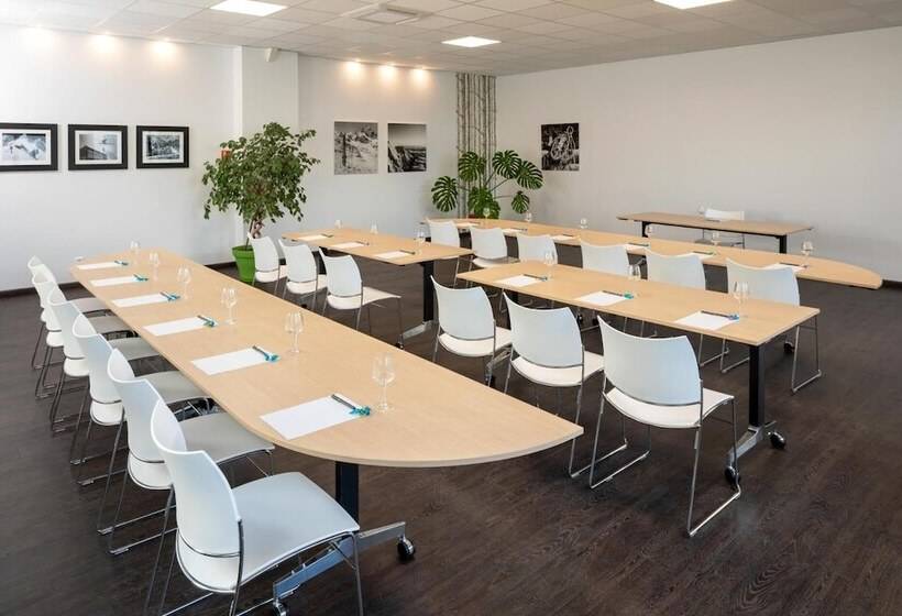 Отель Du Commerce Spa