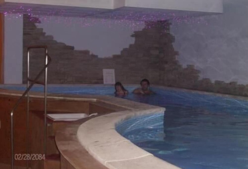 בית מלון כפרי Dujany