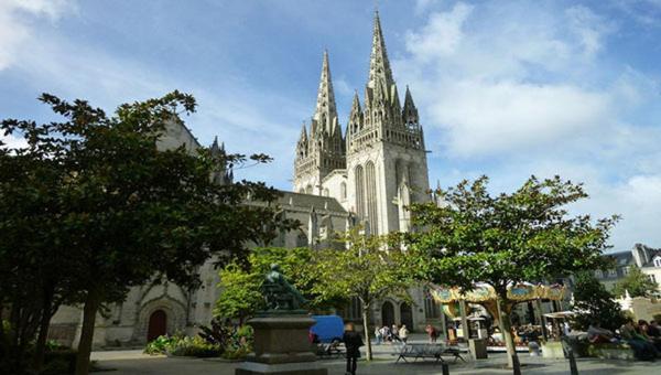 فندق Hôtel Dupleix   Hyper Centre   Parking Et Garage Gratuit