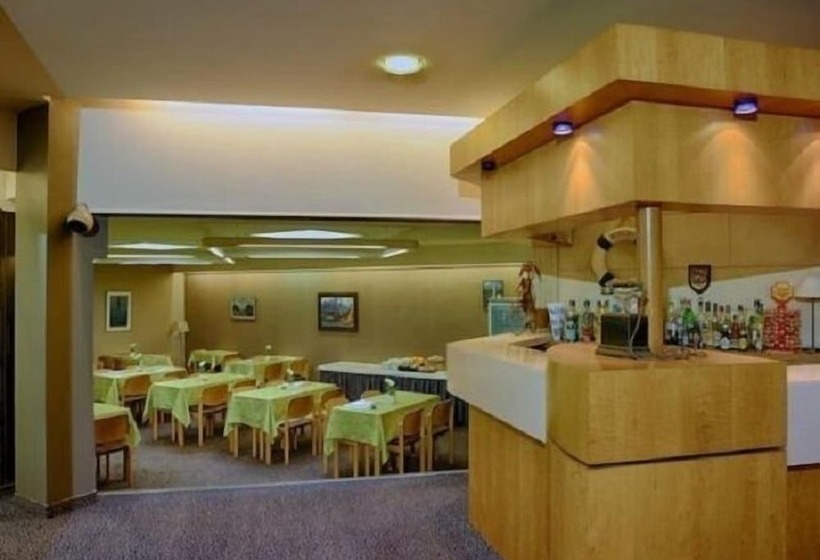 فندق Hôtel Dupleix   Hyper Centre   Parking Et Garage Gratuit