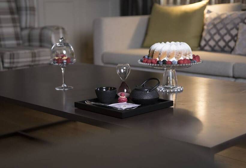 Отель Edelweiss